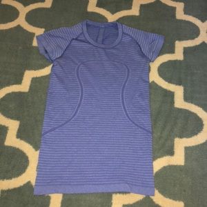 Lululemon T-shirt